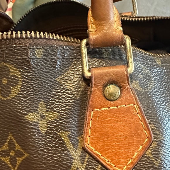 Louis Vuitton Speedy 30 Monogram Handbag 👜 - Picture 2 of 16